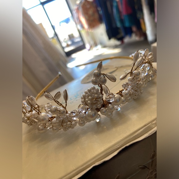 NWT Elen Henderson Tiara - Picture 3 of 5